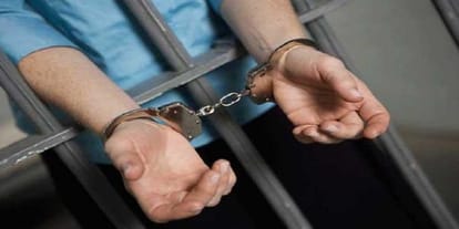 The encounter between the police and the miscreants, three arrested, realty recovered