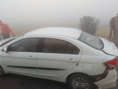 yamuna expressway accident air bag in saved life of passengers