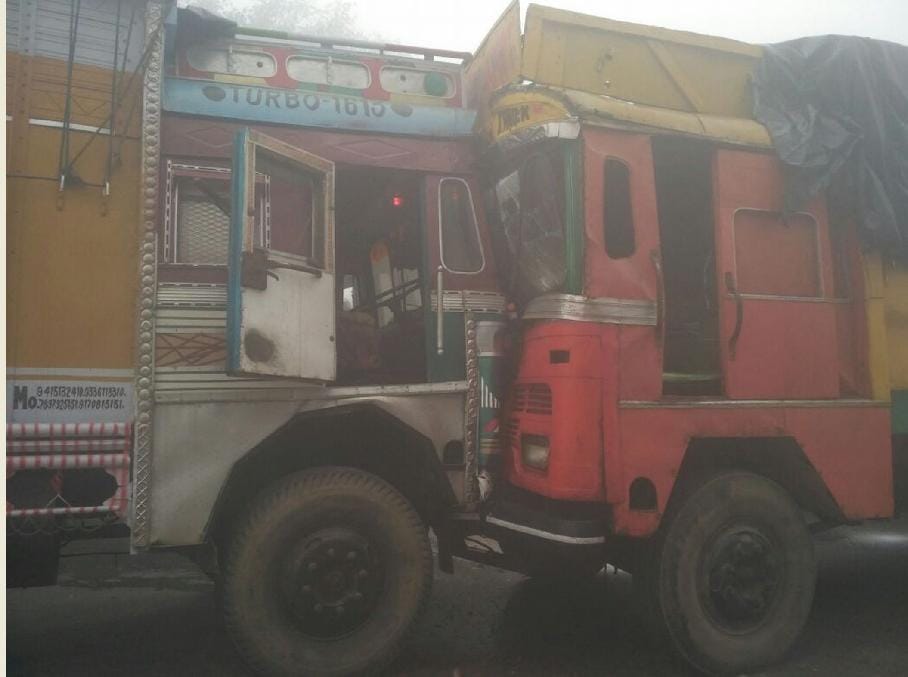 सड़क हादसे में युवक की मौत, सात लोग घायल