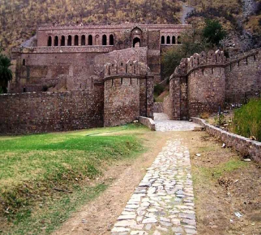 Banned to go in night at Bhangarh fort in rajasthan
