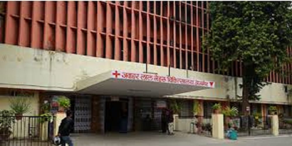 Residents Doctors also started the paindown strike, the problems of increased patients