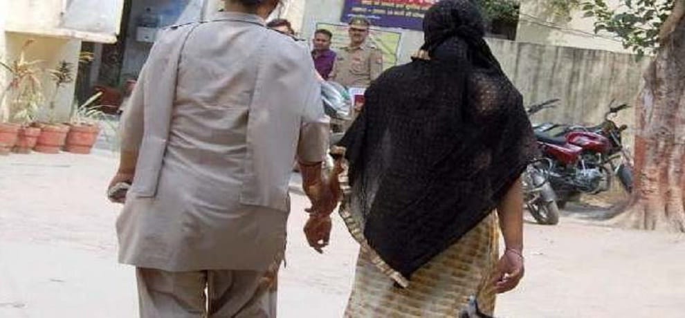 seven people gangraped with girl after hostage in Bulandshahr