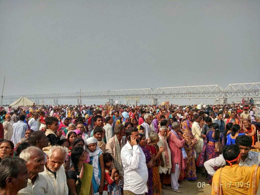 Simaria Mahakumbh: photos of three million devotees taking bath in third shahi snan 