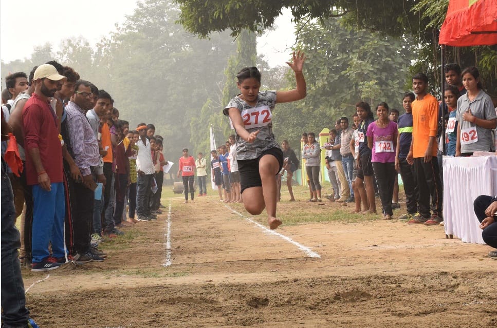 एथलीट मीट के पहले दिन बने टूटे कई रिकॉर्ड