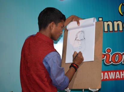 Ghazipur son makes world record of longest drawing carricature