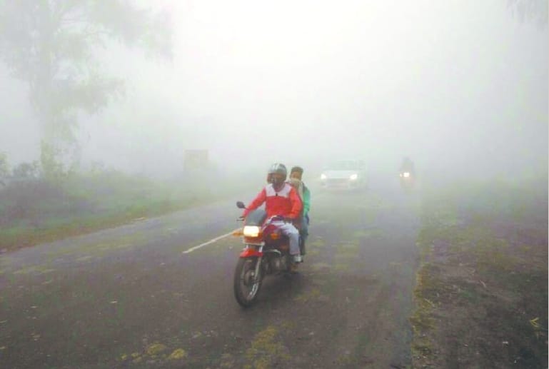 Dense fog at Muzaffarnagar