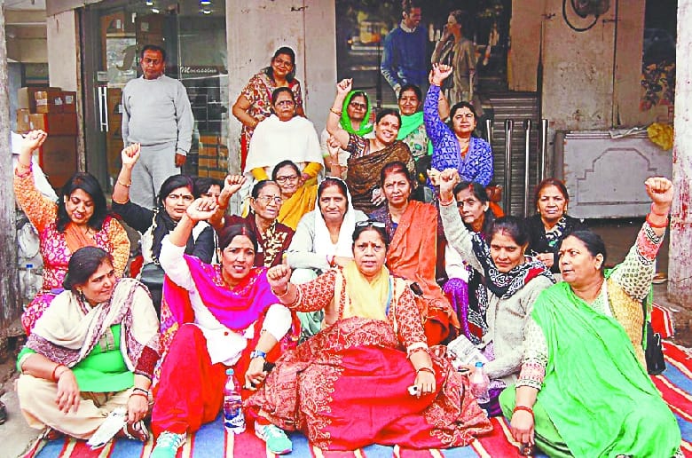 Protest against ticket distribution
