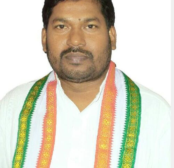 धरमराज अब भी डटे हुए हैं मैदान में