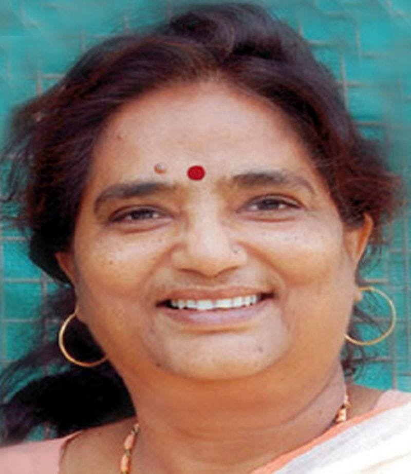 10 महिला प्रत्याशी पहली बार चौका चूल्हा छोड़ राजनीति में आजमा रहीं किस्मत