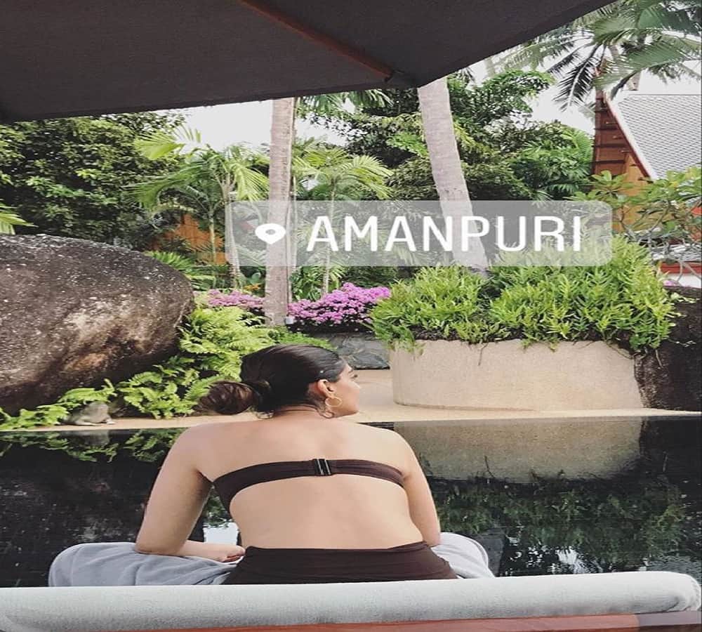 swara bhaskar shared sonam kapoor bikini photo on social media