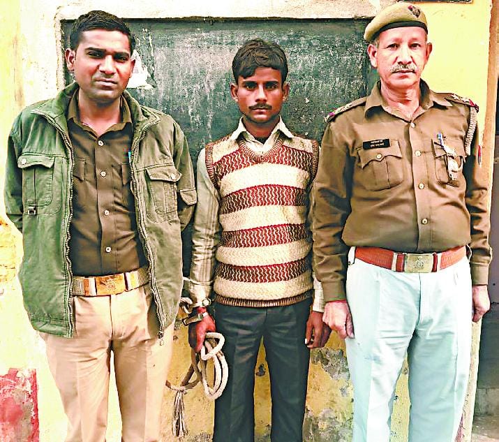 पांच हजार के इनामी बदमाश सहित दो गिरफ्तार