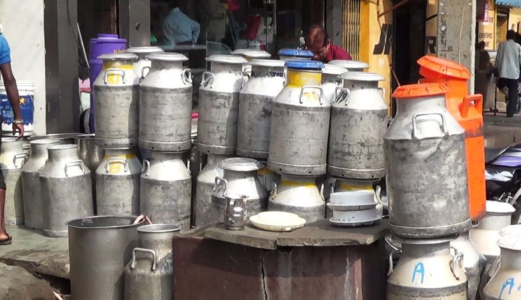 dairy federation in kota rajasthan announced no milk for striking doctors 