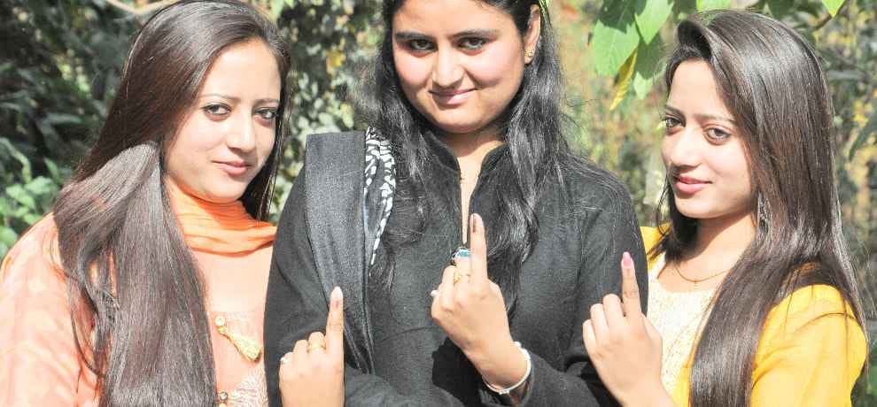 चुनावी शोर गुल शांत, सीटों की जोड़तोड़ पर बहस