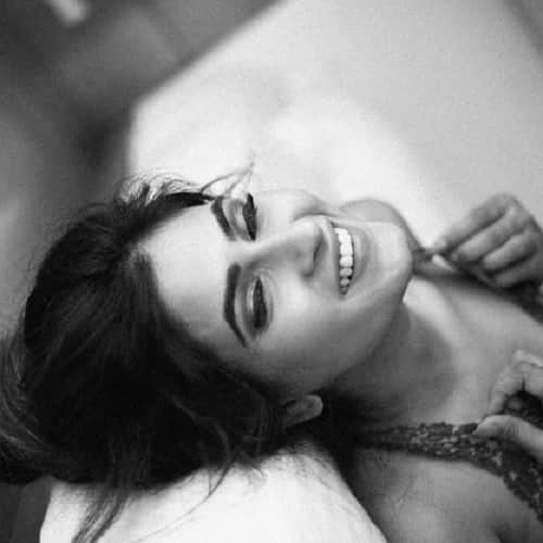 Ragini MMS Returns actress Karishma Sharma bold photo shoot picture goes viral on internet 