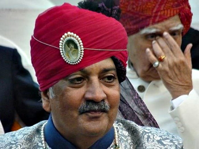 former royal families also protesting for release of padmavati