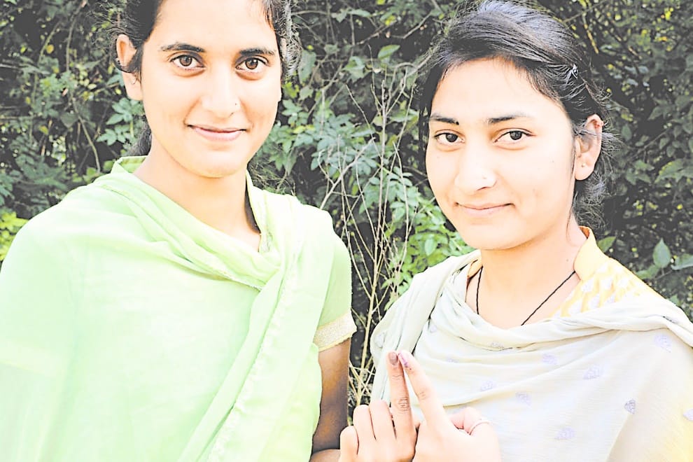 लाइव स्ट्रीमिंग से देखी 140 पोलिंग स्टेशन की गतिविधियां