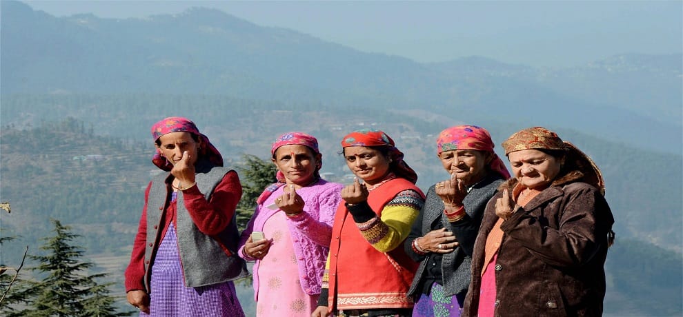Veteran leaders cast their vote In Himachal Pradesh assembly elections