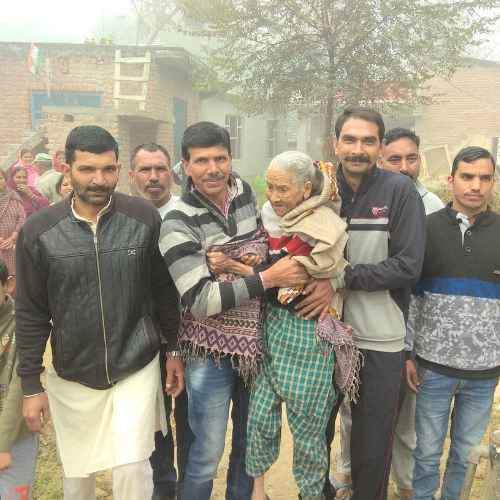 himachal assembly election 2017 senior citizens cast their vote