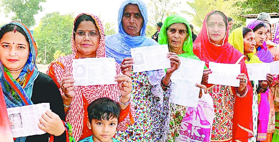 हमीरपुर में 69.51 मतदान, महज .28 फीसदी की बढ़ोतरी