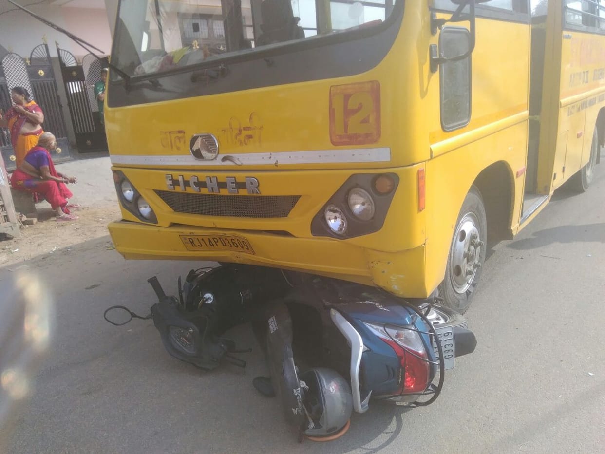 Women Died in road accident in Faizabad