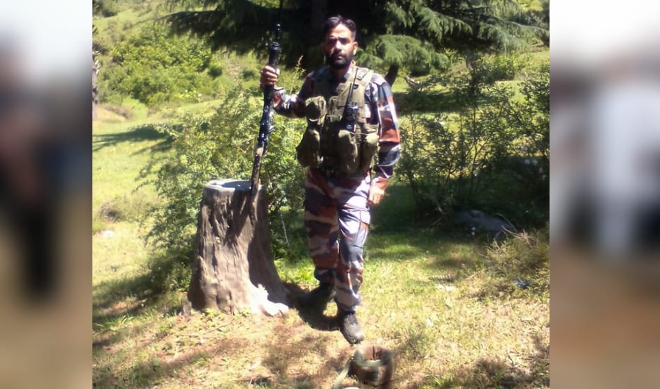 terror attack in pulwama: martyr brahmapal singh died after killing 3 terrorists, body reaches home