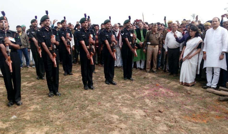 terror attack in pulwama: martyr brahmapal singh died after killing 3 terrorists, body reaches home