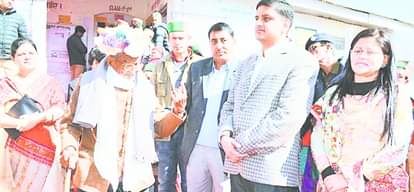 himachal pradesh election first voter of india shyam saran negi cast his vote
