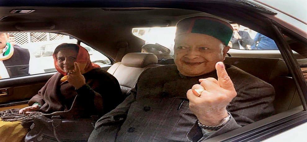 Veteran leaders cast their vote In Himachal Pradesh assembly elections