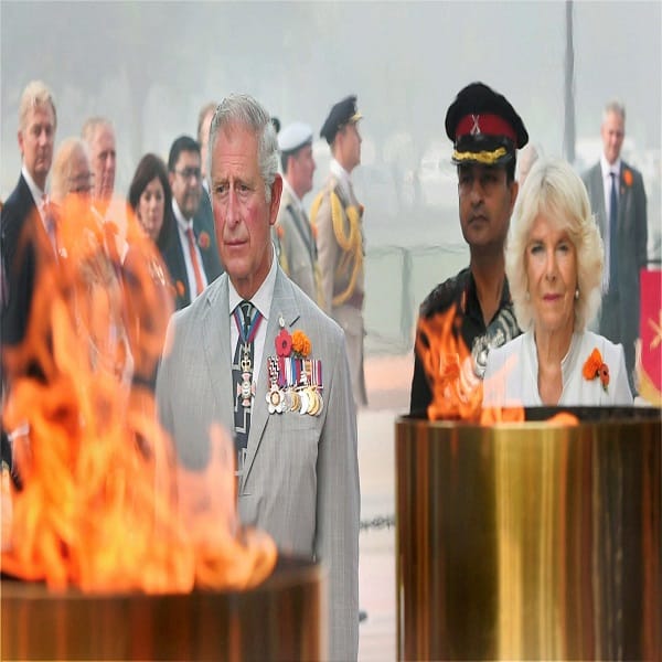 Prince Charles paid tribute to the martyrs at Amar Jawan Jyoti