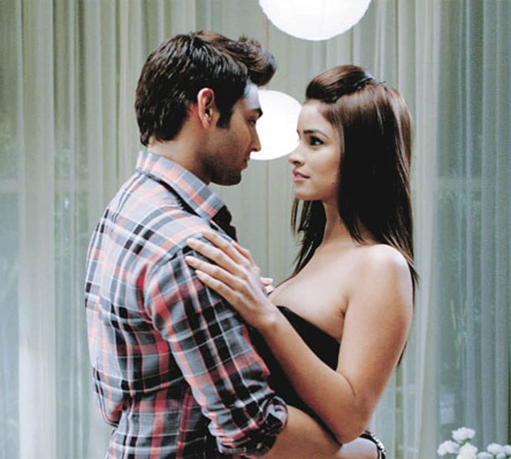 these Actors Lost Control While film Shooting intimate Scenes
