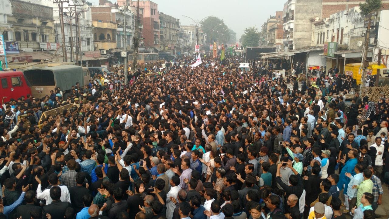 chehallum julush in lucknow