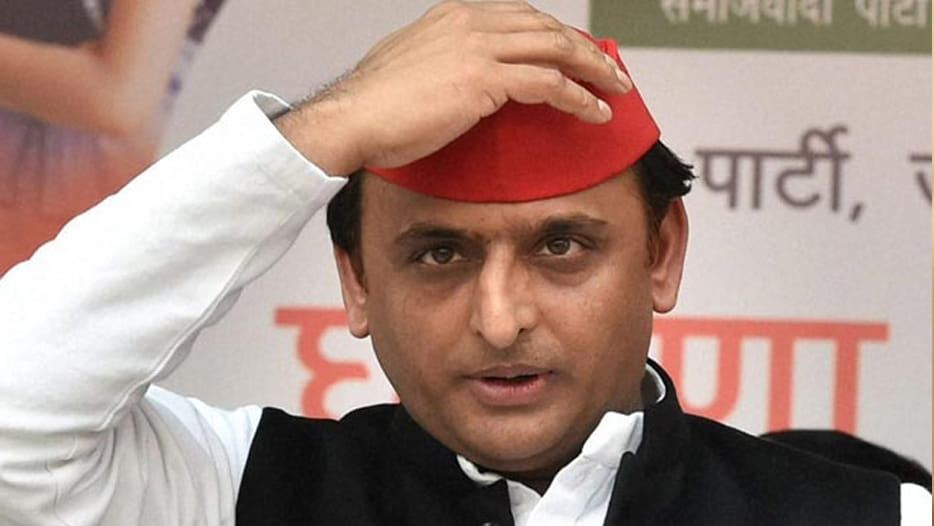 Akhilesh urges workers to be alert to BJP