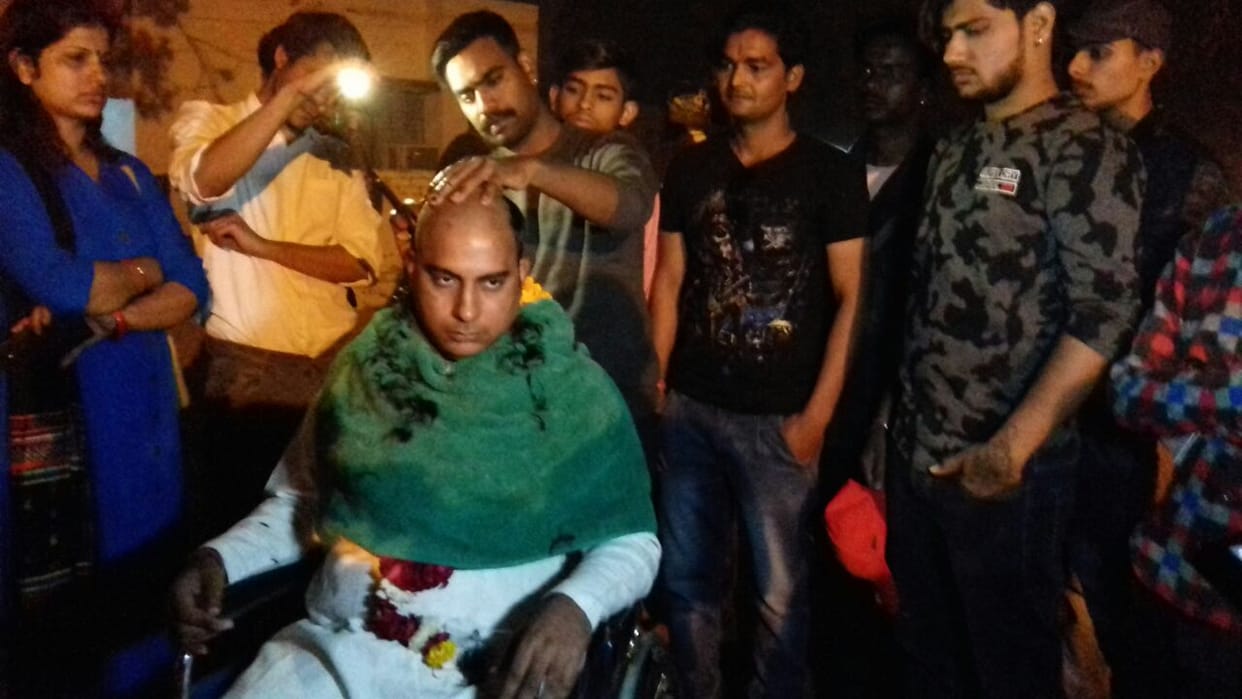 amit jani in agra used abusive language for up cm yogi adityanath