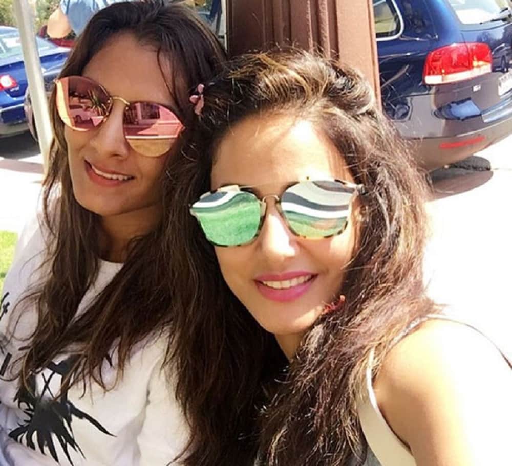 Wrestler Geeta Phogat Supports Hina Khan As She Breaks Down On The Show Bigg Boss   11 