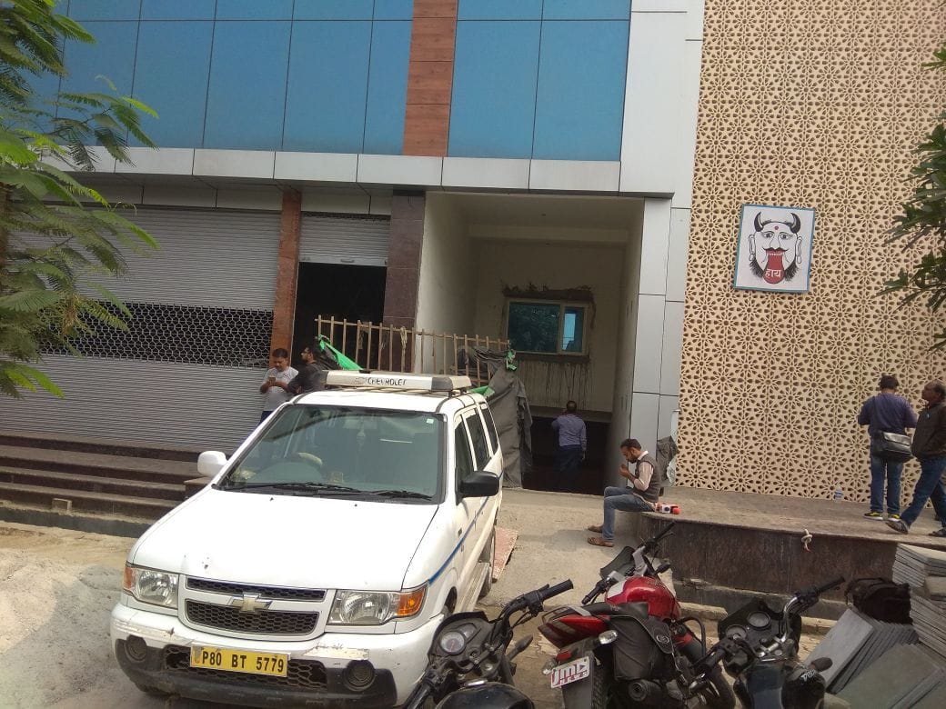 income tax raid in house of up irrigation department engineer 