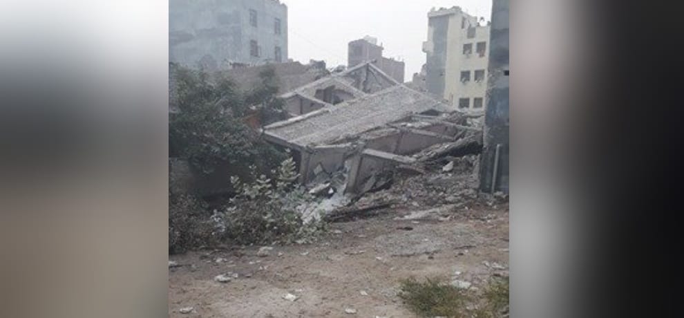 five-storeyed buliding built on the drain made to fall down in jasola