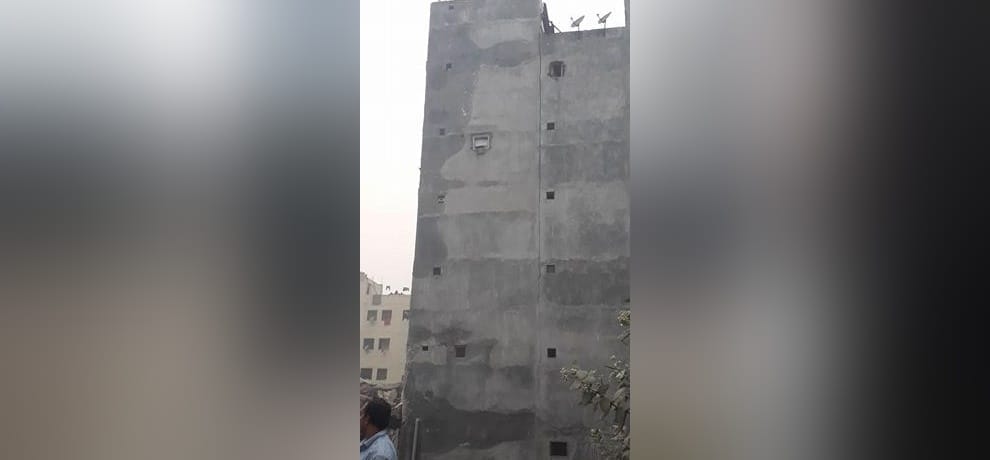 five-storeyed buliding built on the drain made to fall down in jasola