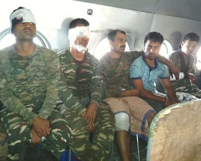 four jawan injured in naxal bomb blast in latehar jharkhand