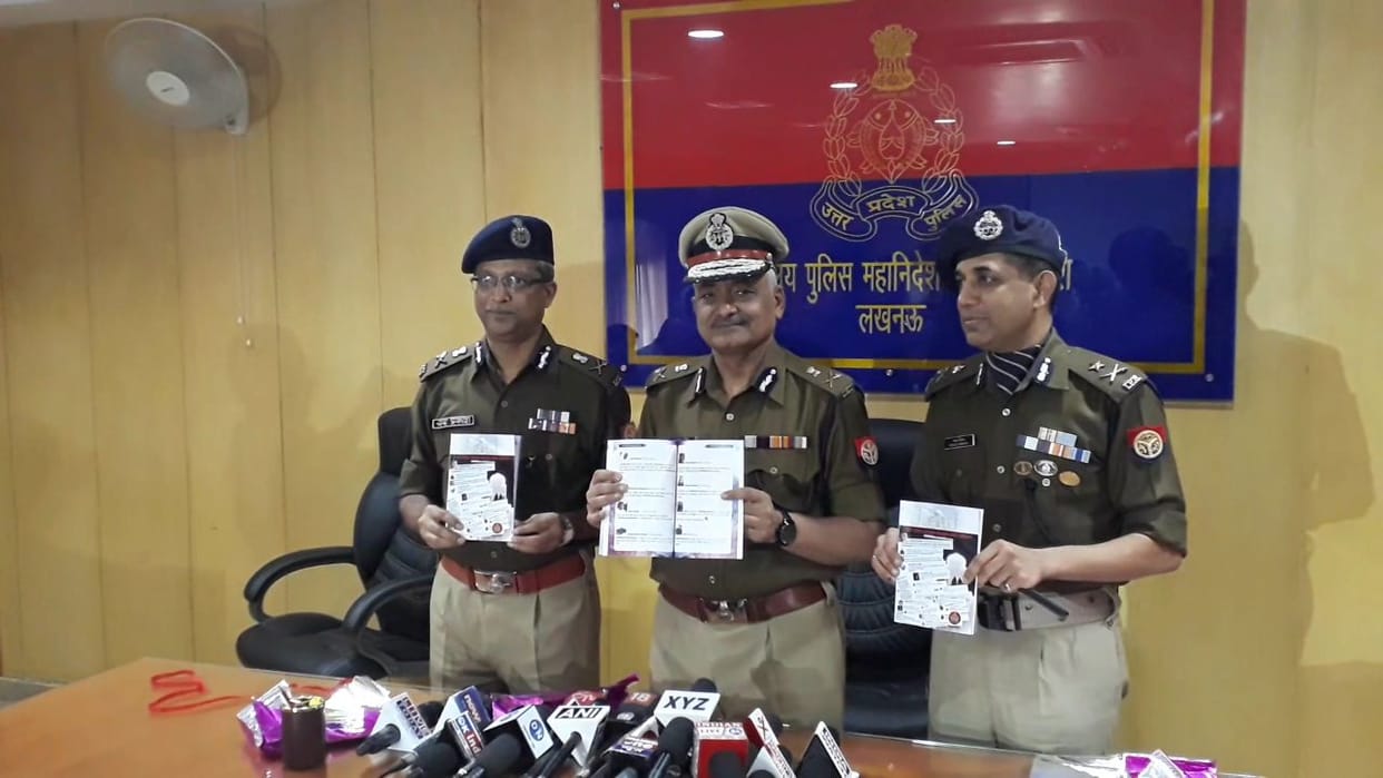 up police gift for swiss tourist attacked in agra 