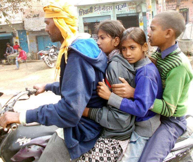 यातायात माह में भी नजर नहीं आ रही जागरूकता