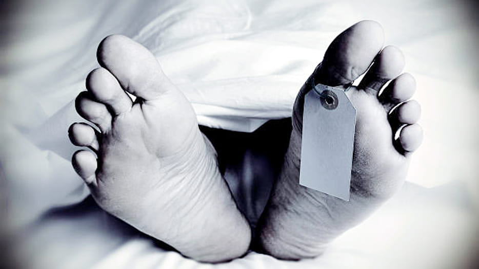 dead body of a guy waited for 12 hours
