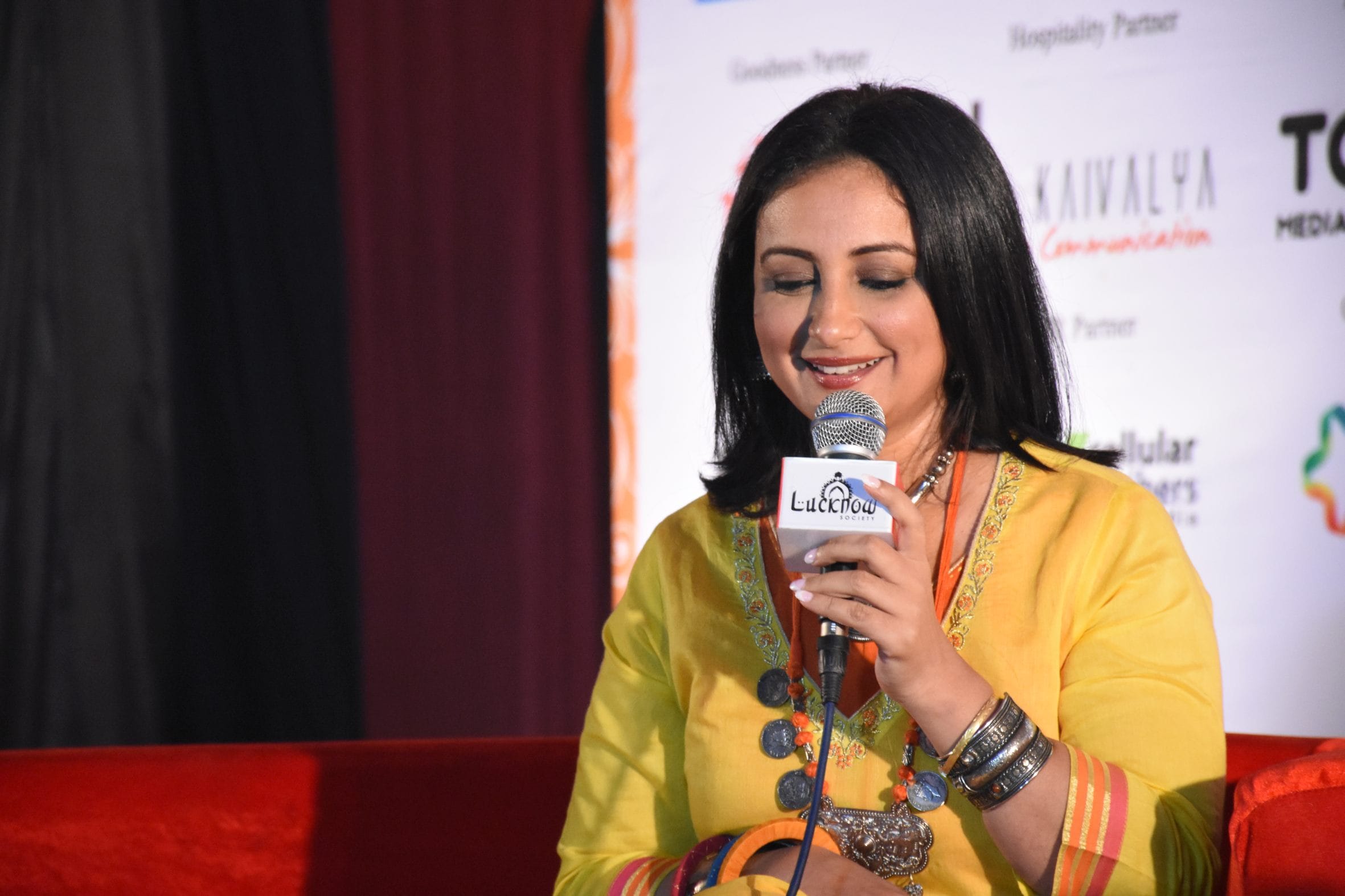 actress divya dutta in lucknow