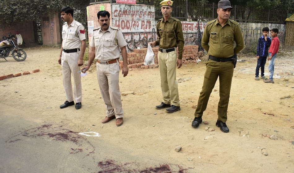 gurugram doctor shot in the day light condition serious