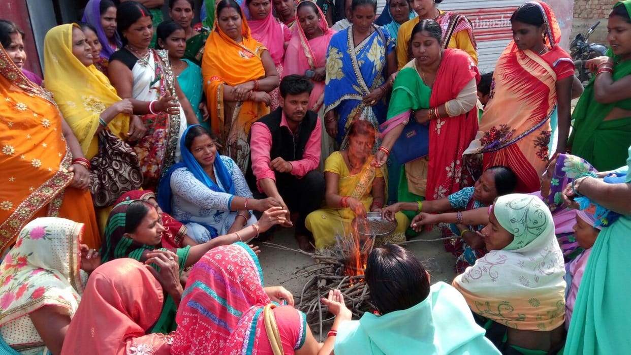 aaganvadi workers protested 