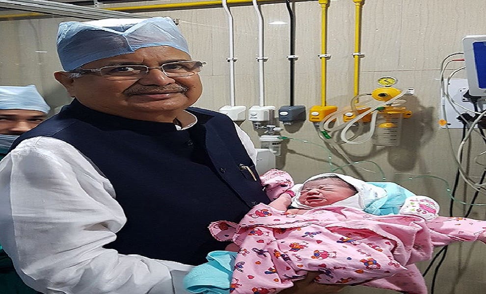 baby girl born to aishwarya abhishek cm raman singh becomes grandfather
