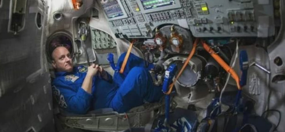 know how astronauts feel to spend one in space