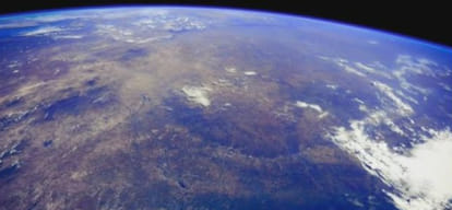 know how astronauts feel to spend one in space