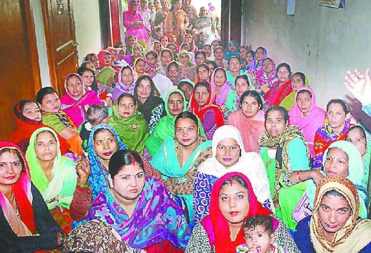 Dangerous Anganwadi on dense fog also