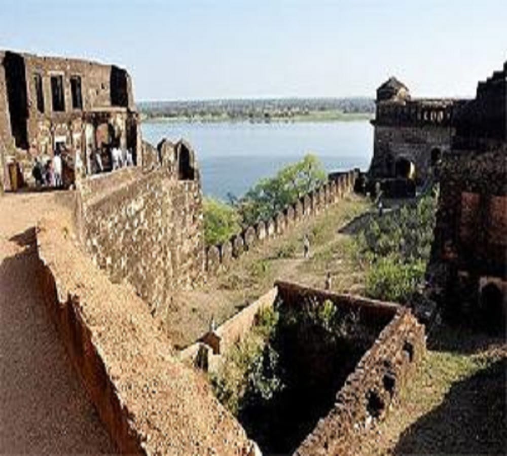 The Talbehat Fort of Lalitpur witness the screams of seven girls 