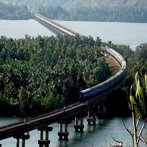 Want to make your Honeymoon memorable than do the journey with these five trains  